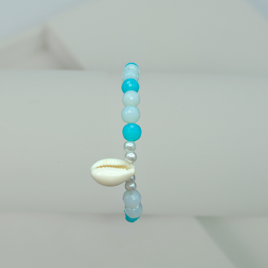 Shell glass bead bracelet