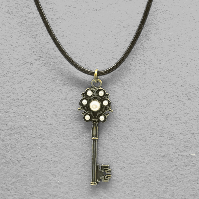 Key leather necklace with matching heart locket
