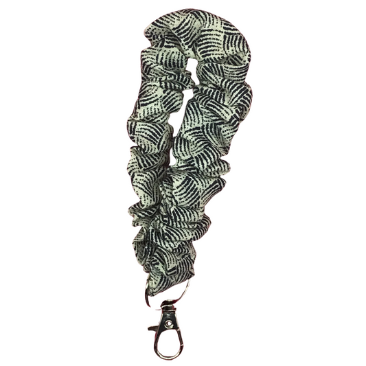 Monochrome scrunched wristlet