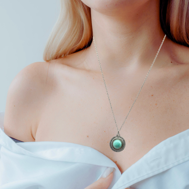 Turquoise circle silver necklace