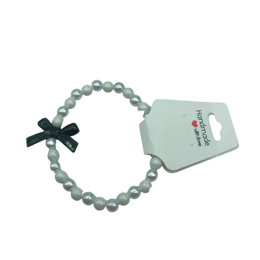 Pearl bow bracelet